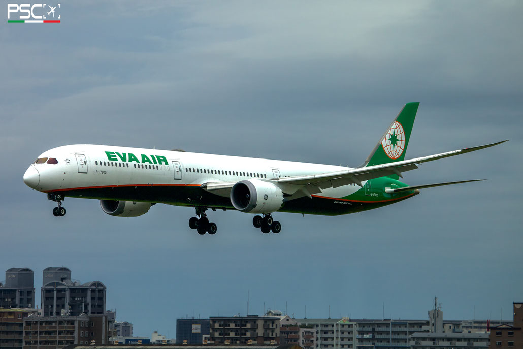 B-17805 Boeing 787-10 Dreamliner 63512 902 GEnx-1B  EVA Air 2019 @ Fukuoka 06.2024 © Piti Spotter Club Verona