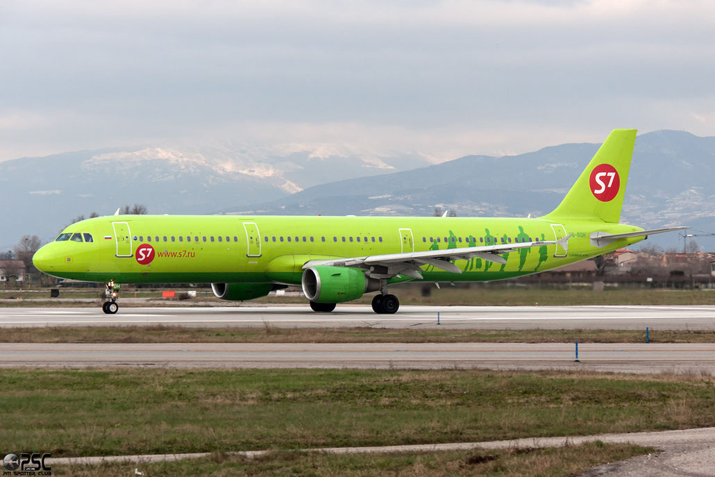 VQ-BQH A321-211 3070 S7 Airlines @ Aeroporto di Verona © Piti Spotter Club Verona