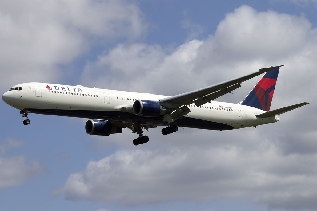 N838MH B767-432ER 29711/821 Delta Air Lines @ London Heathrow Airport 05.2015 © Piti Spotter Club Verona