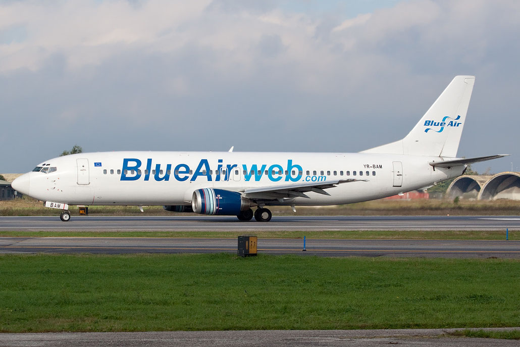 YR-BAM B737-4Q8 26302/2620 Blue Air