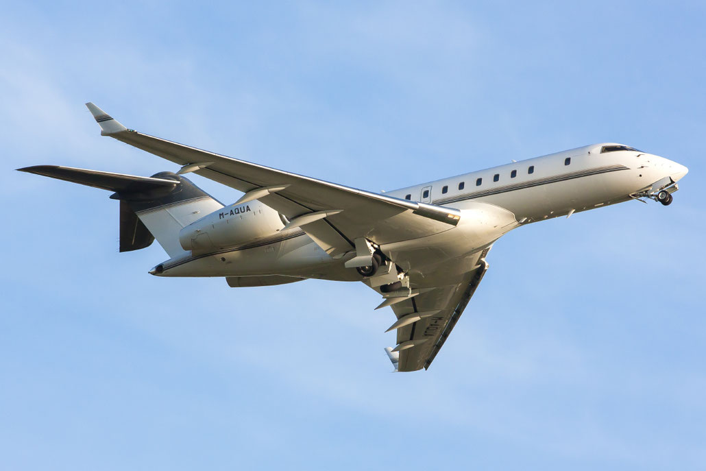 M-AQUA Global 5000 9157 Bayham Ltd. @ Treviso Airport 19.09.2013 © Piti Spotter Club Verona