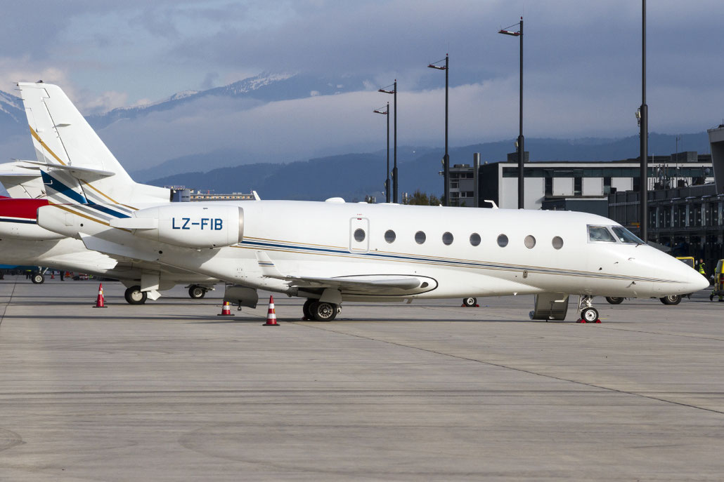 LZ-FIB IAI1126 11 BH Air @ Innsbruck Airport 10.2014 © Piti Spotter Club Verona