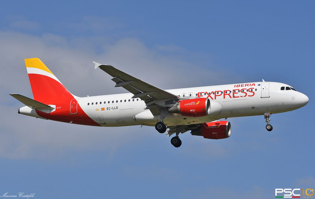 EC-LLE  A320-214  1119  Iberia Express  @ Aeroporto di Verona  05 2022 © Piti Spotter Club Verona
