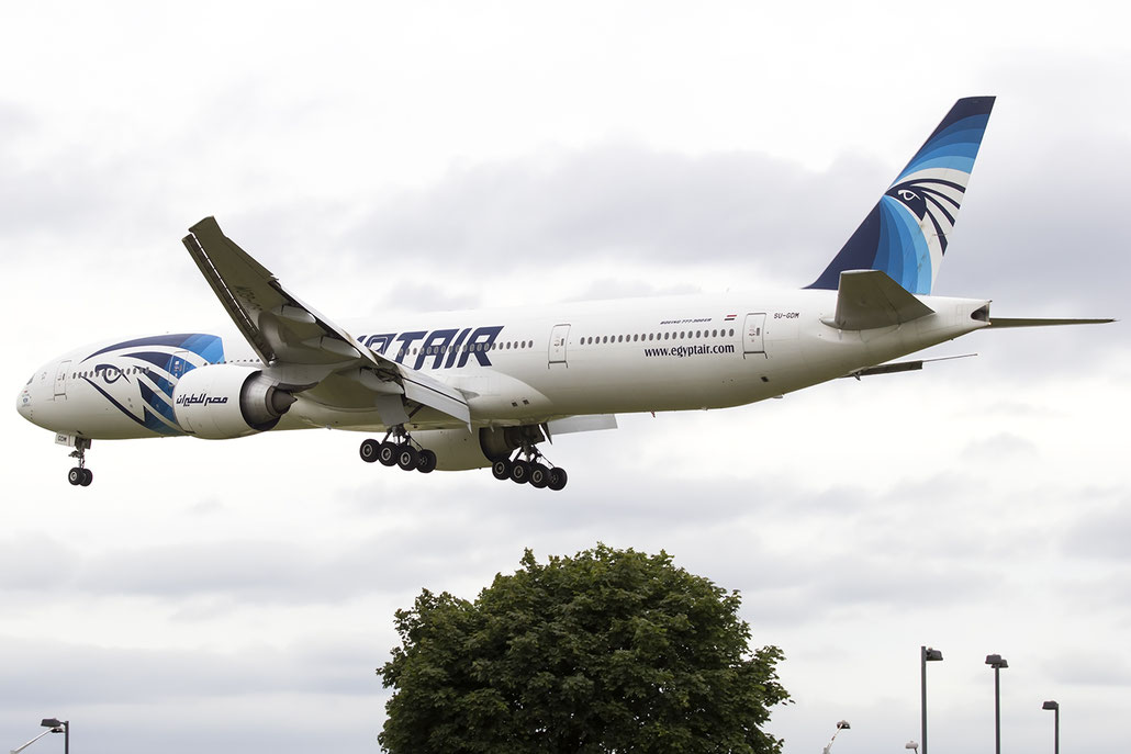 SU-GDM B777-36NER 38285/862 EgyptAir @ London Heathrow Airport 06.2016 © Piti Spotter Club Verona