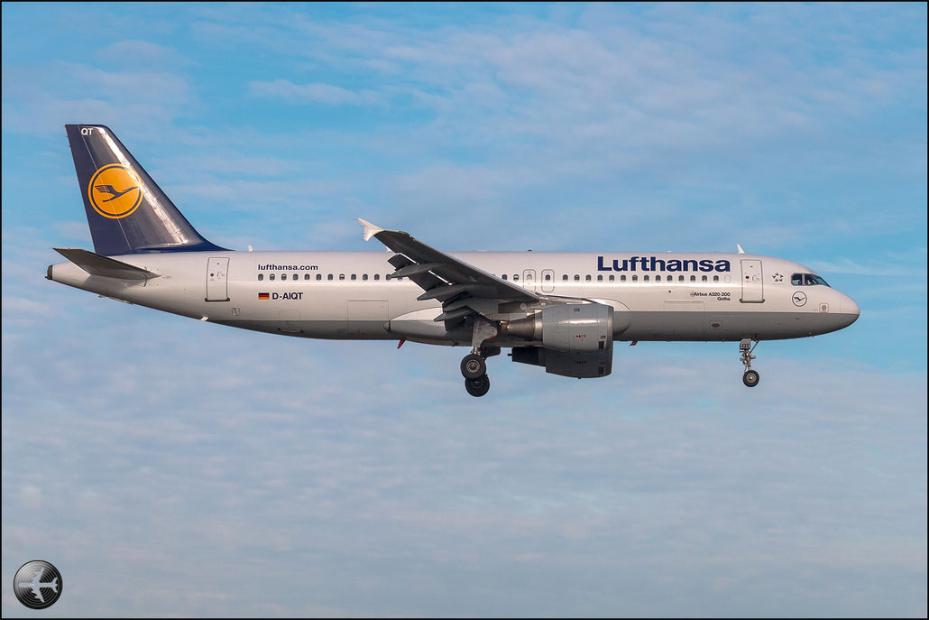 D-AIQT A320-214 1370 Lufthansa @ Bologna Airport 02.01.2015  © Piti Spotter Club Verona