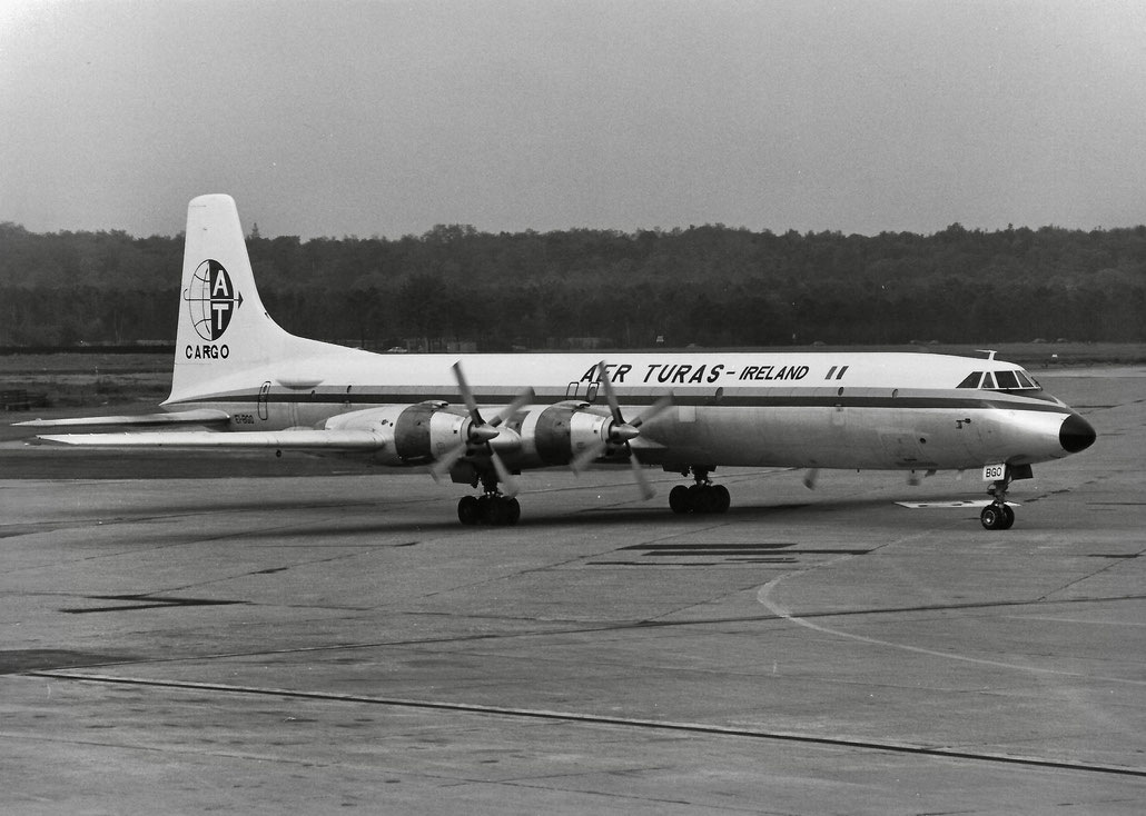 EI-BGO Canadair CL-44J 9  Tyne 515  Aer Turas 1960 © collezione Maurizio Noè p.g.c. - Piti Spotter Club Verona