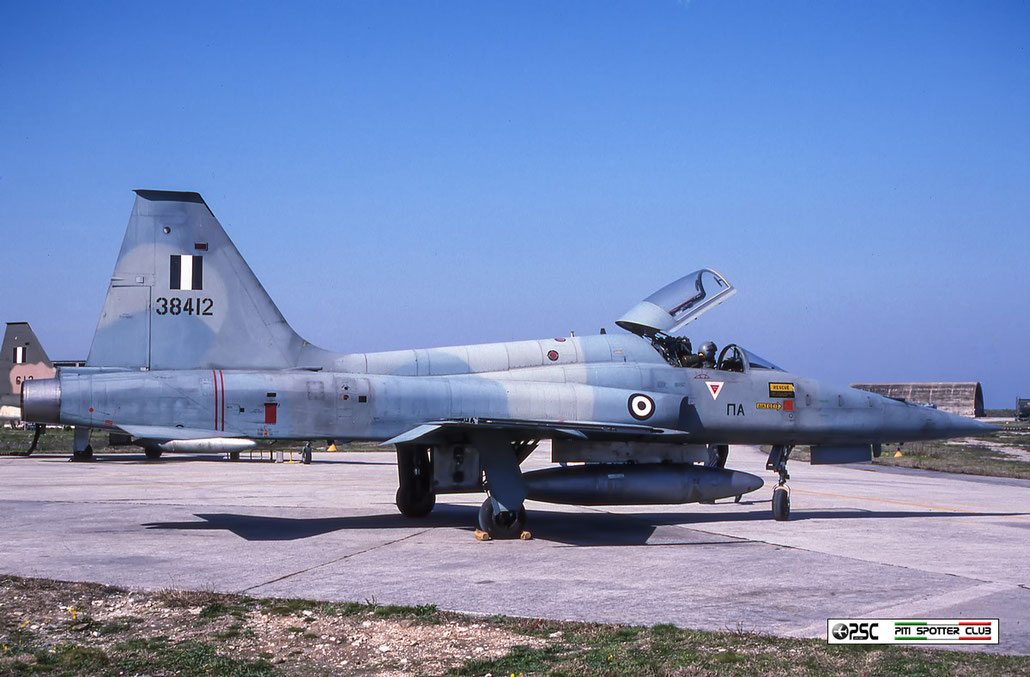 38412   F-5A  N6049 © Piti Spotter Club Verona 