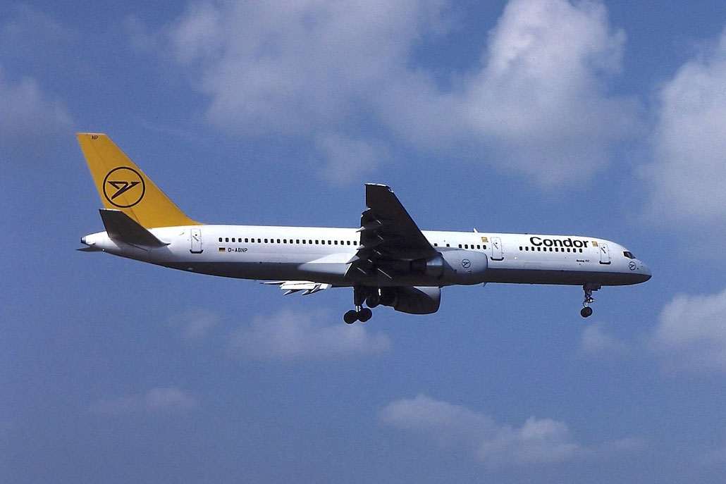 D-ABNP B757-230 26433/521 Condor Flugdienst @ Aeroporto di Verona © Piti Spotter Club Verona