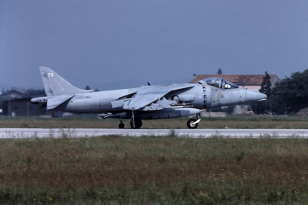 ZB606   Harrier T4N  212038   @ Aeroporto di Verona   © Piti Spotter Club Verona