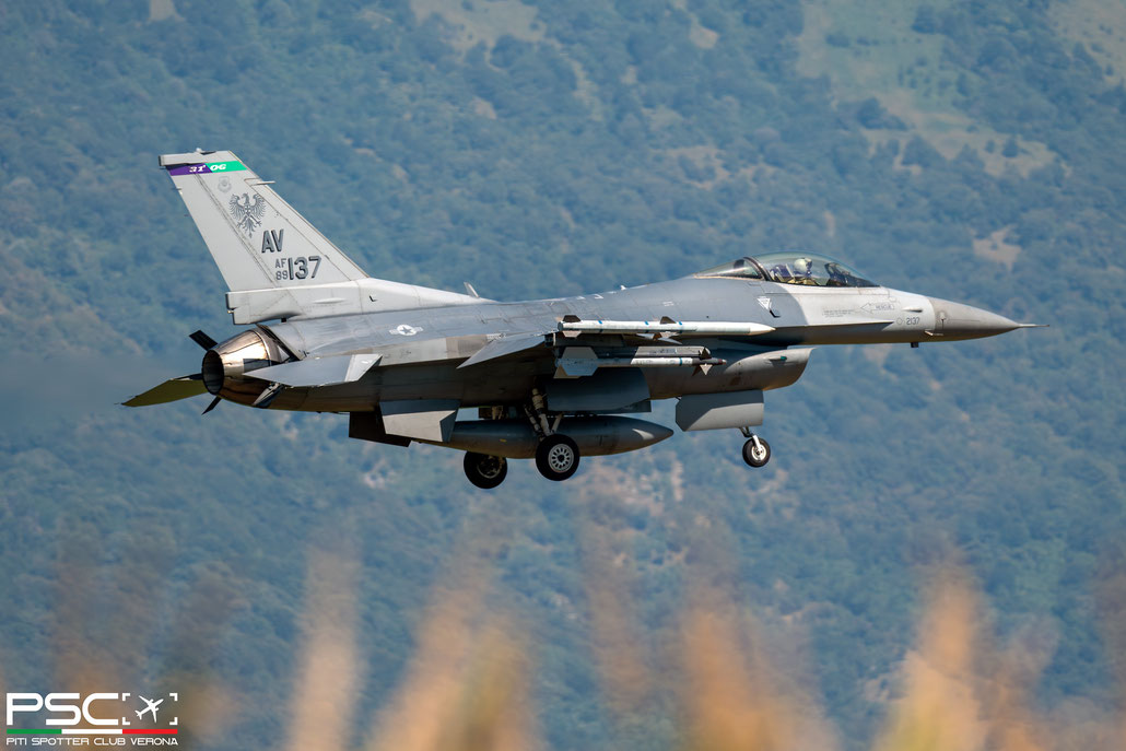 89-2137 AV F-16CM-40-CF 1C-290 555th FS @ Aviano 08 2024 © Piti Spotter Club Verona