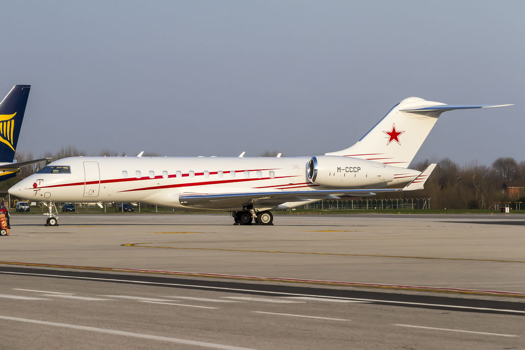M-CCCP Global 5000 9418 Heda Airlines Ltd. @ Treviso Airport 18.03.2015 © Piti Spotter Club Verona
