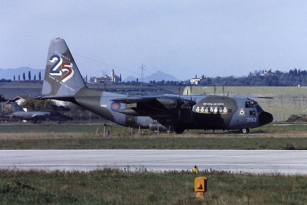XV292   Hercules C1  4257   @ Aeroporto di Verona   © Piti Spotter Club Verona