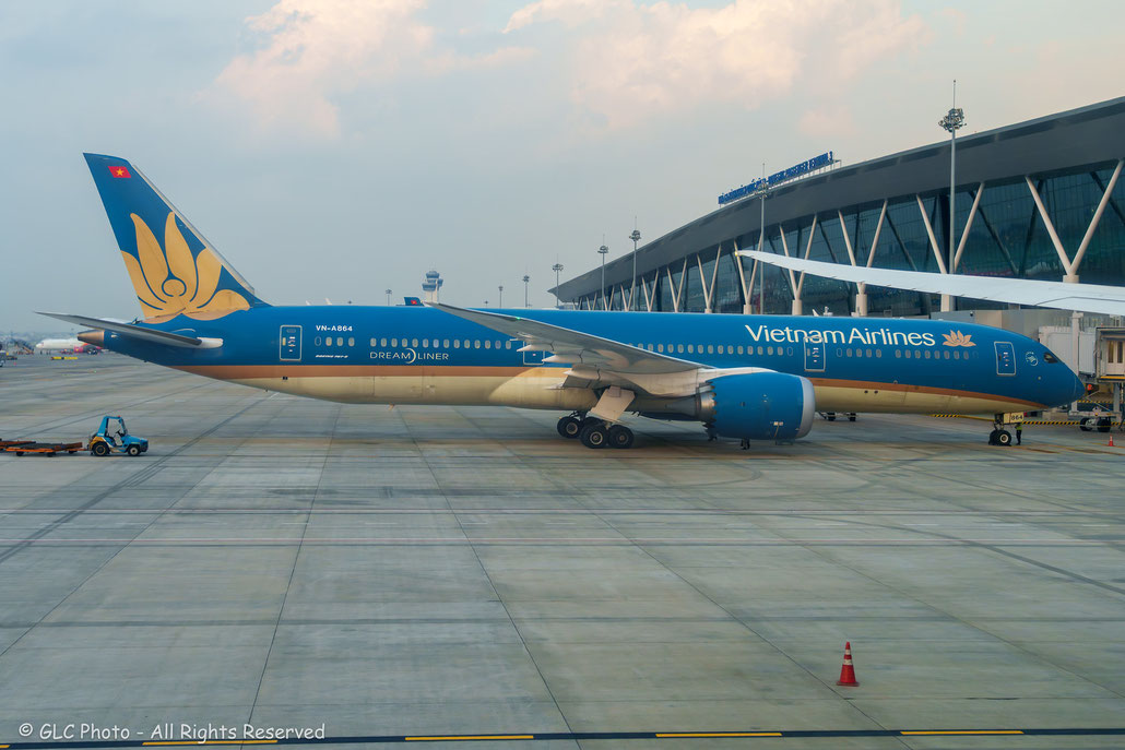 VN-A864 Boeing 787-9 35154 353 GEnx-1B  Vietnam Airlines 2015 @ Hanoi  07 2025 © Piti Spotter Club Verona