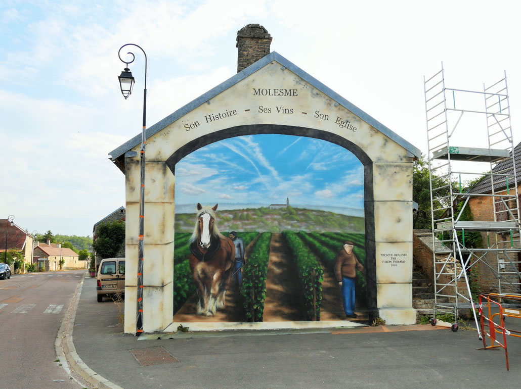 photo d'une fresque en trompe l'oeil à Molesme, Côte-d'or, Coron Thibaud
