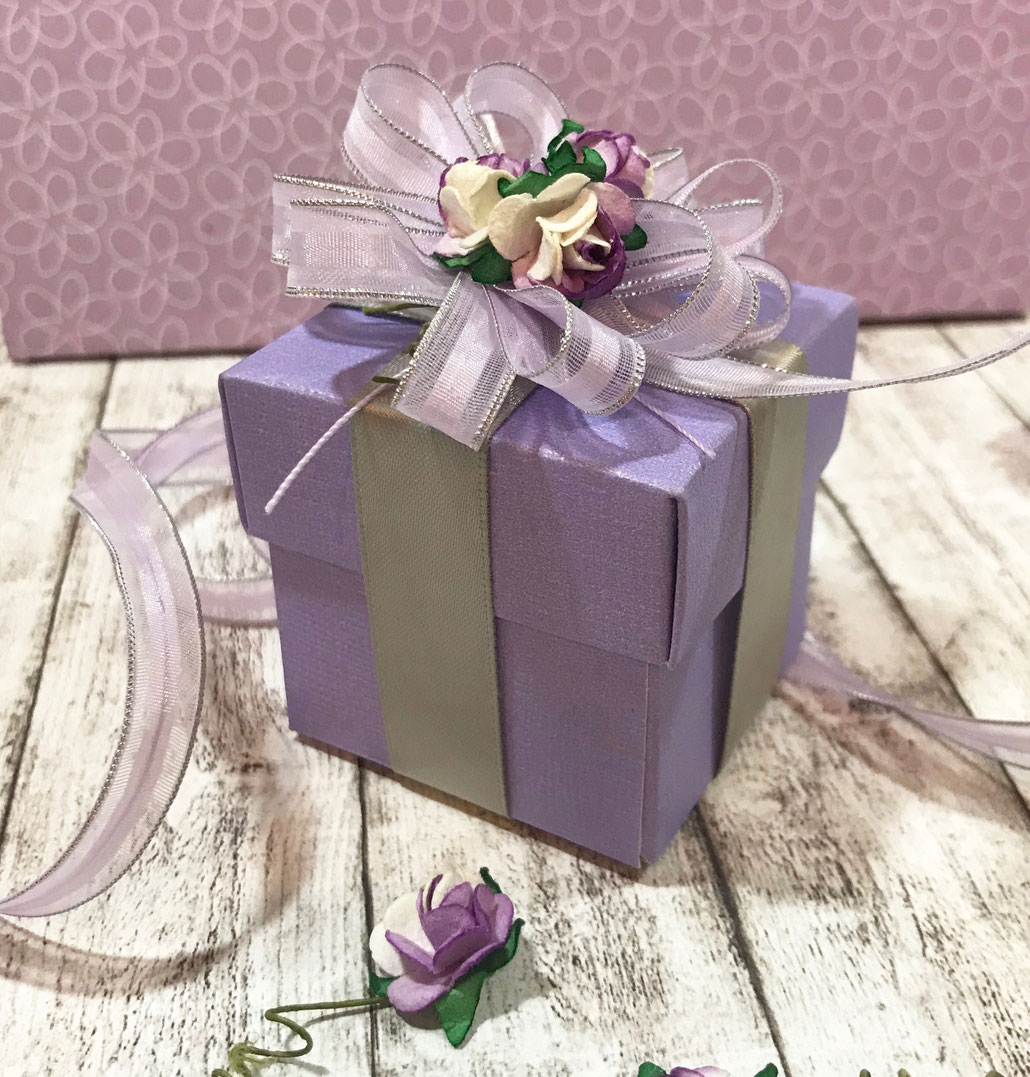 Geschenkbox fliederfarben