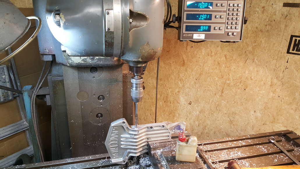 perçage et alésage des logements d'axes de pivots