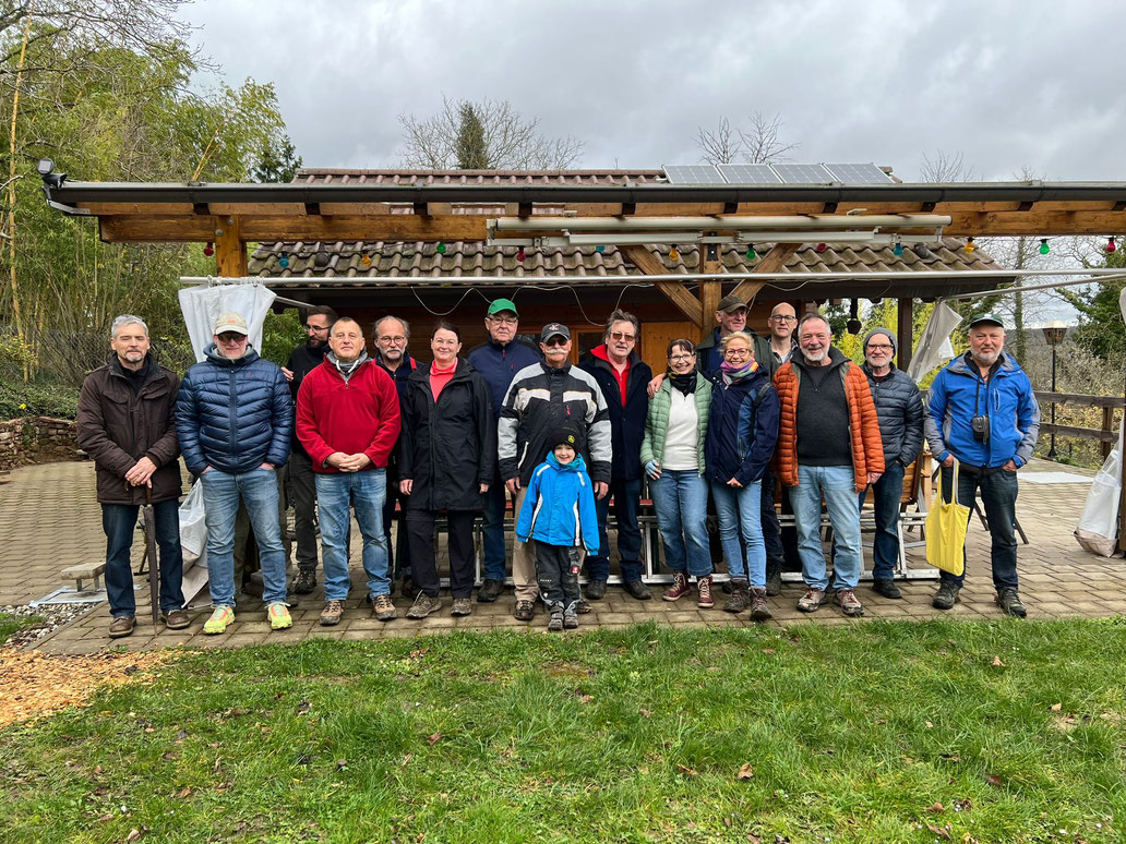 Vielen Dank an, Friedhelm Wenz, an alle Aktiven und die Besucher und Besucherinnen, Freunde und Gönner des Obstbau Vereins. 