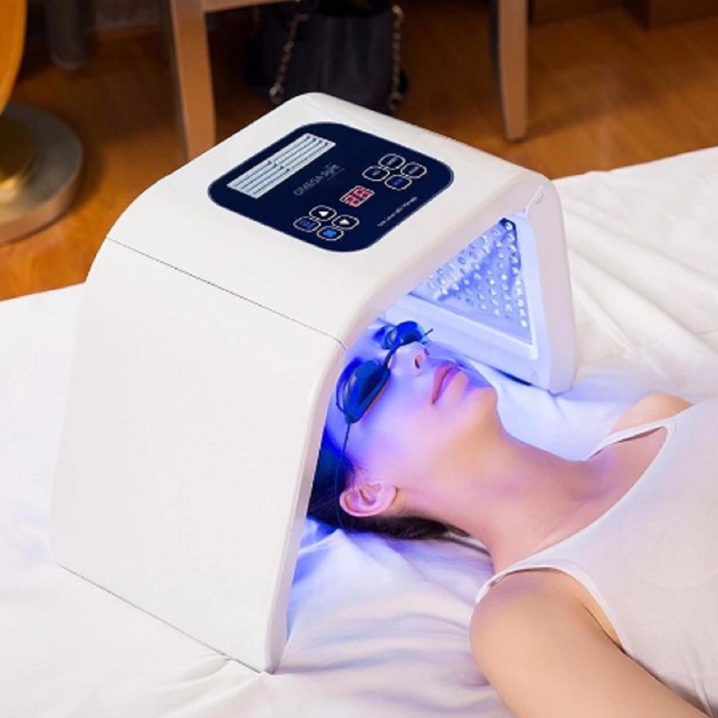 LED LIGHT THERAPY MEDICAL TECHNOLOGY BEHIND THE TREATMENT Ihre