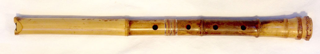 Le Shakuhachi instrument de musique méditative par excellence de timbre riche et qui offre une grande expressivité.