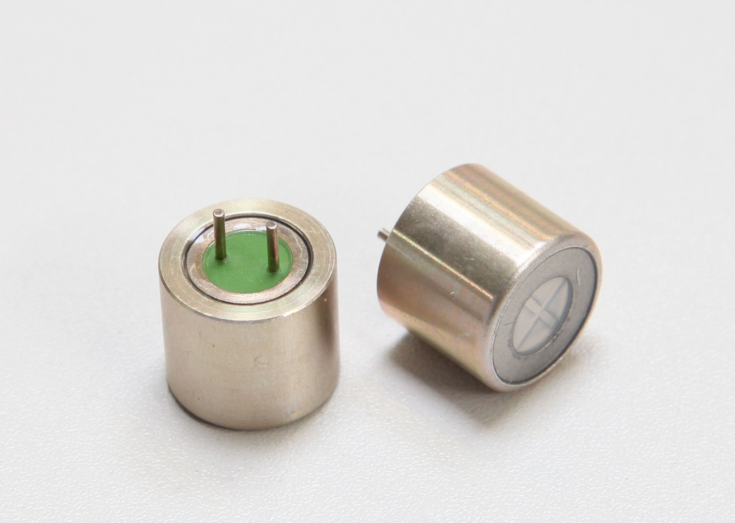 Impulse cartridges for aircraft countermeasure systems PL Elektronik