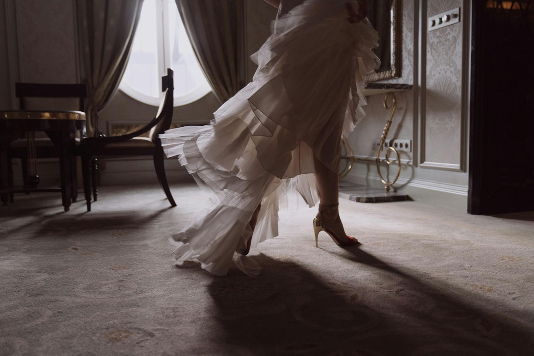 Guide de Préparation pour la Mariée : Commencer à Porter Vos Chaussures pour le Jour-J