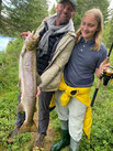 Lachse angeln in Norwegen, mittlerer Fluss, mit Fliege