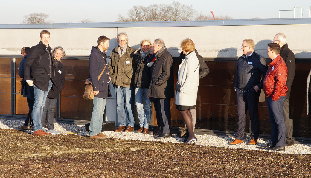 Besuch von Ministerpräsident Stephan Weil, 10.000 m² „Biodiversitäts-Gründach“ auf dem Warenlager der Friedrich Lütvogt GmbH & Co. KG