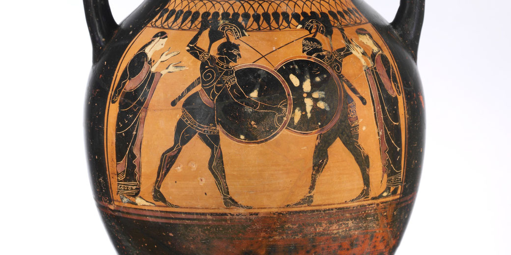 Black-figure amphora showing a quadriga and warriors, possibly Achilles and Memnon, on opposing sides.