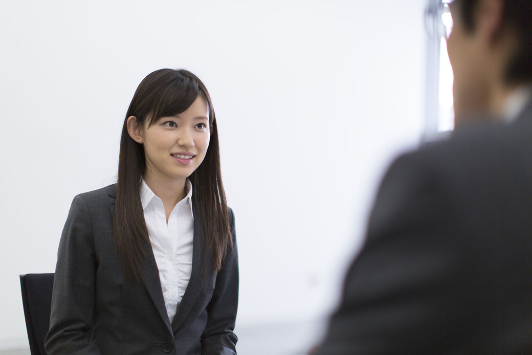 周りを巻き込んだ経験の答え方。周囲や人を巻き込む力の例文【就職活動/面接対策】 「学ぶ」「知る」「共有する」「出会う」全てが揃った就活応援プラットフォーム 周りを巻き込んだ経験の答え方。周囲や人を巻き込む力の例文【就職活動/面接対策】 「学ぶ」「知る」「共有する」「出会う」全てが揃った就活応援プラットフォーム
