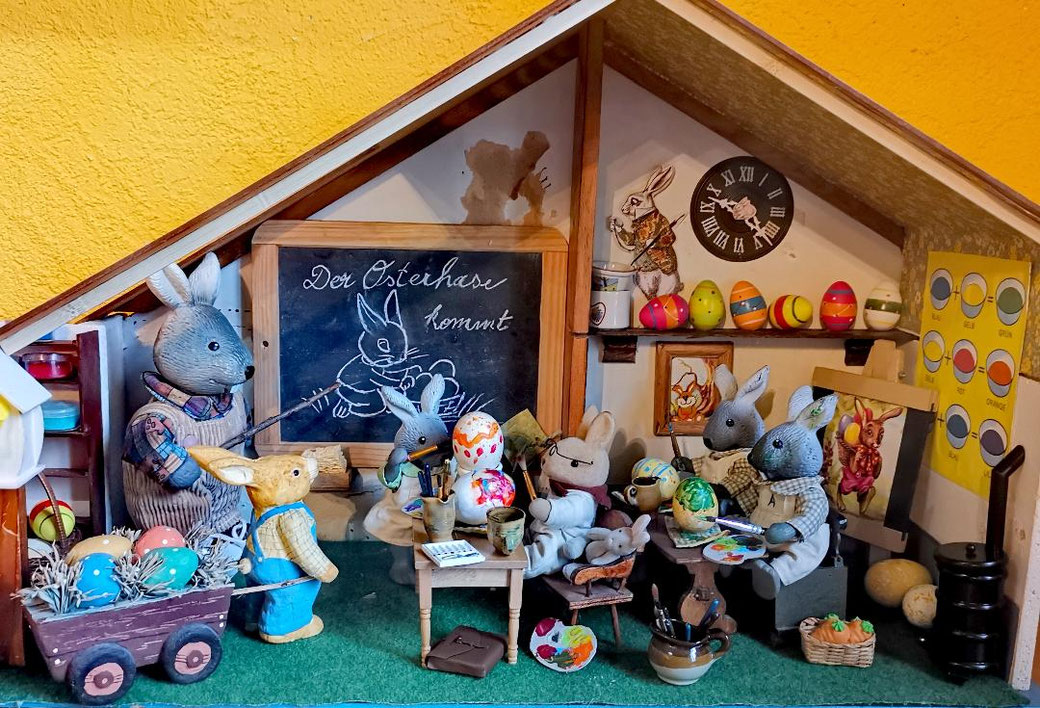 Osterhasen Schule Puppenhaus