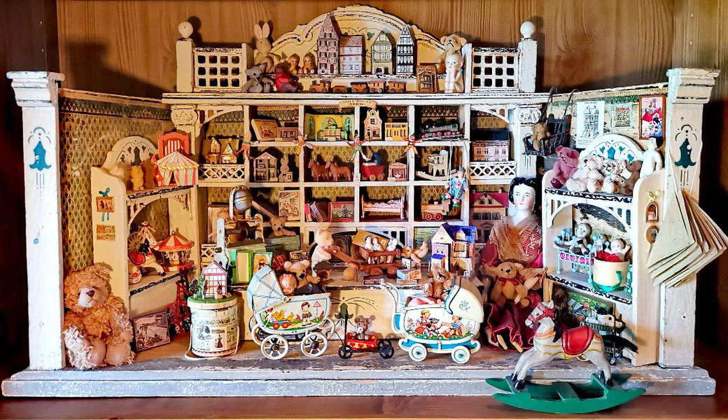 Antiker Puppenstuben Spielzeug Laden