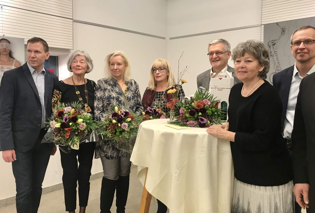 Foto © griedergraphik v.l.n.r. Vizebürgermeister Stefan Lang, Ingrid Biberschick-Titiretto, Dagmar Stelzer, Christine Todt, Alfred Kliegl Vzbg.a.D., Anita Windhager, GR Stefan Fehringer