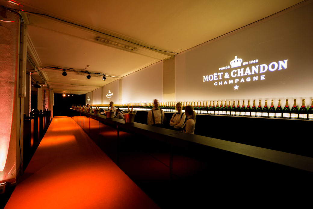 Moet & chandon Bar bei den Grand Scores