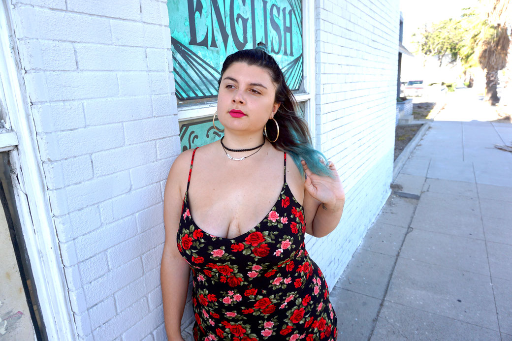 BLOG MODE GRANDE TAILLE CHICWITHCURVES LOS ANGELES MARSEILLE FRANCE ROBE MOULANTE LOVESICK