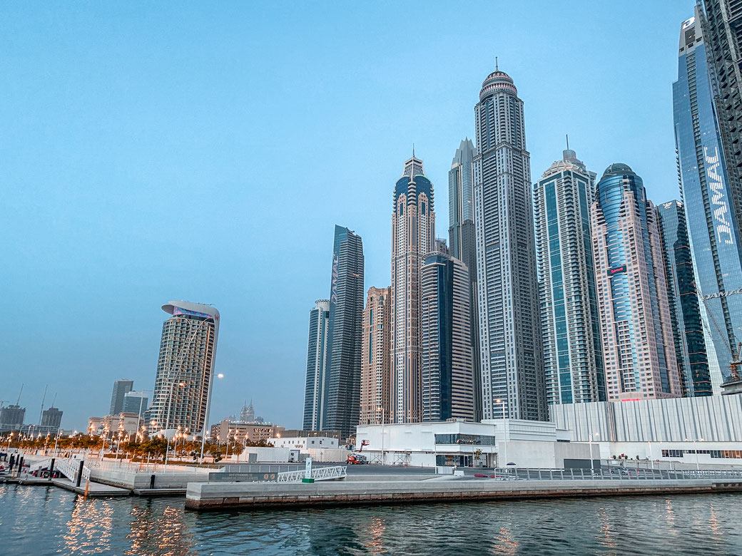 Dubai Marina - Aussicht auf die Skyline