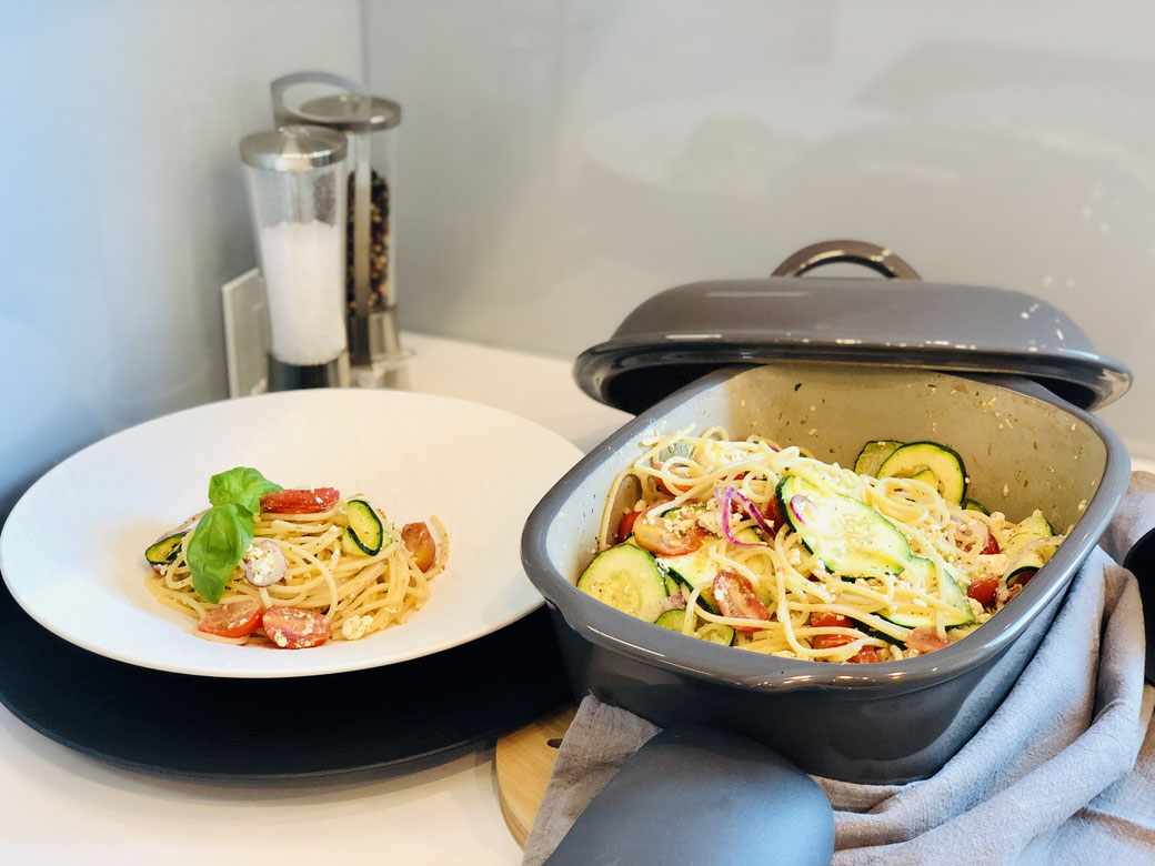 Neuer Pasta Trend - Baked Feta Pasta aus dem Ofenmeister von Pampered Chef®