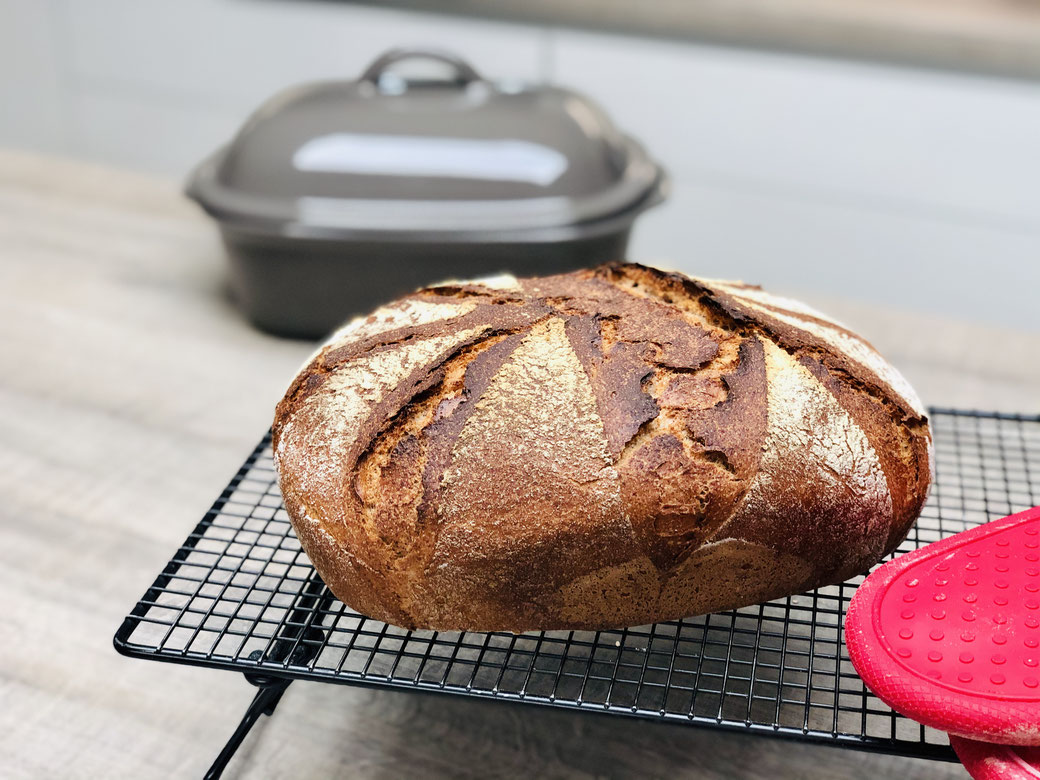 Backe dir dein Kaiserkrustenbrot doch einfach selbst im Ofenmeister von Pampered Chef