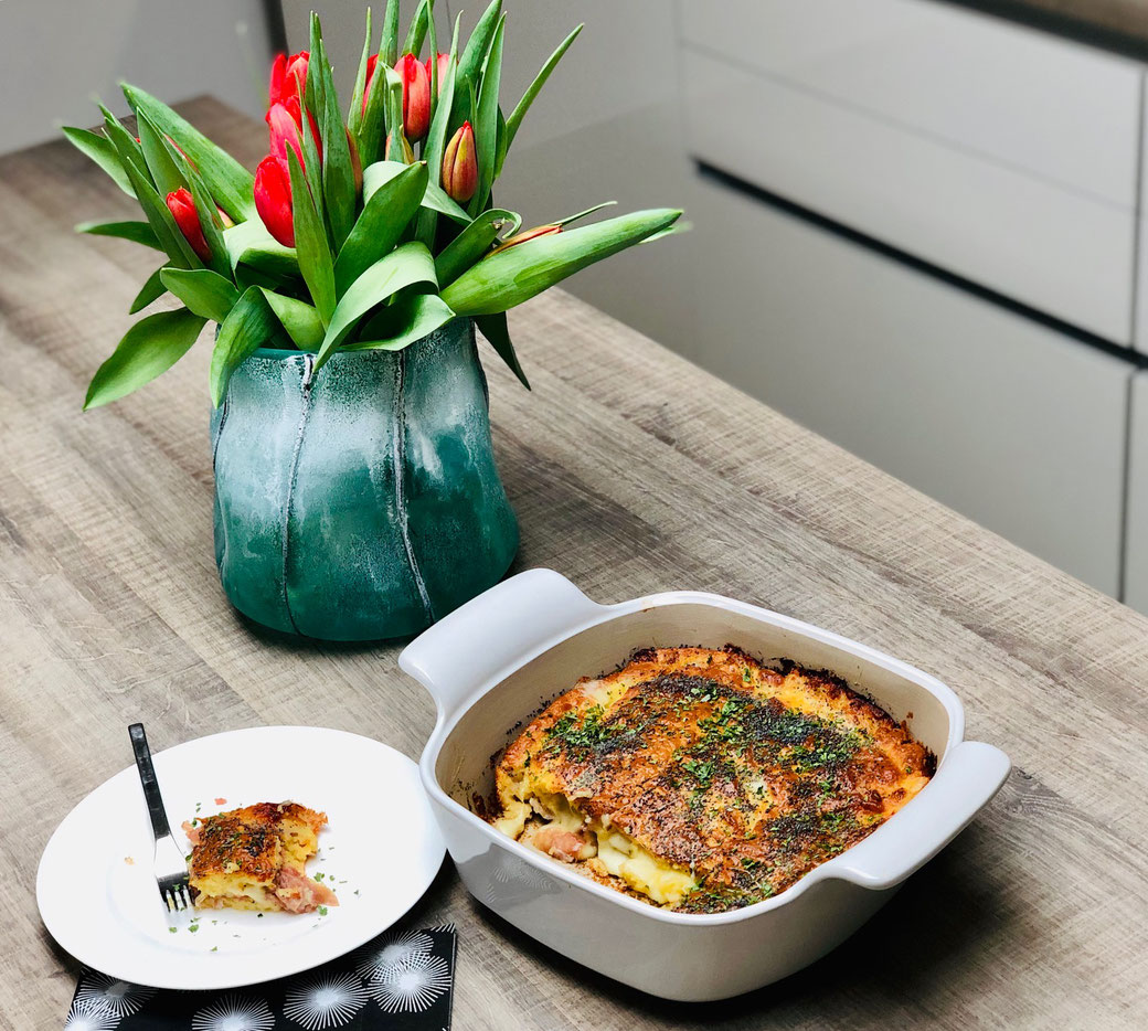 Der Bäker zaubert dir in kürzester Zeit ein leckeres Backofengericht das deiner Familie oder Freunden schmecken wird. Wenn du Glutenfrei backen möchtest, dann empfehle ich dir das Smartmehl von Jessica Reiniger