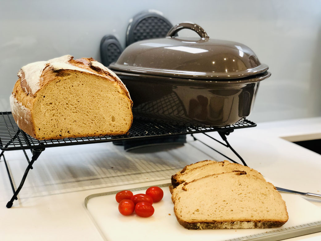 Hier siehst du mein selbst gebackenes Brot aus dem Ofenmeister von Pampered Chef®