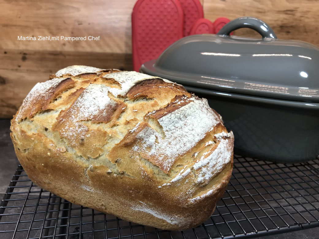 Kleines Oscar-Brot gebacken im Pamperedchef® Zaubermeister