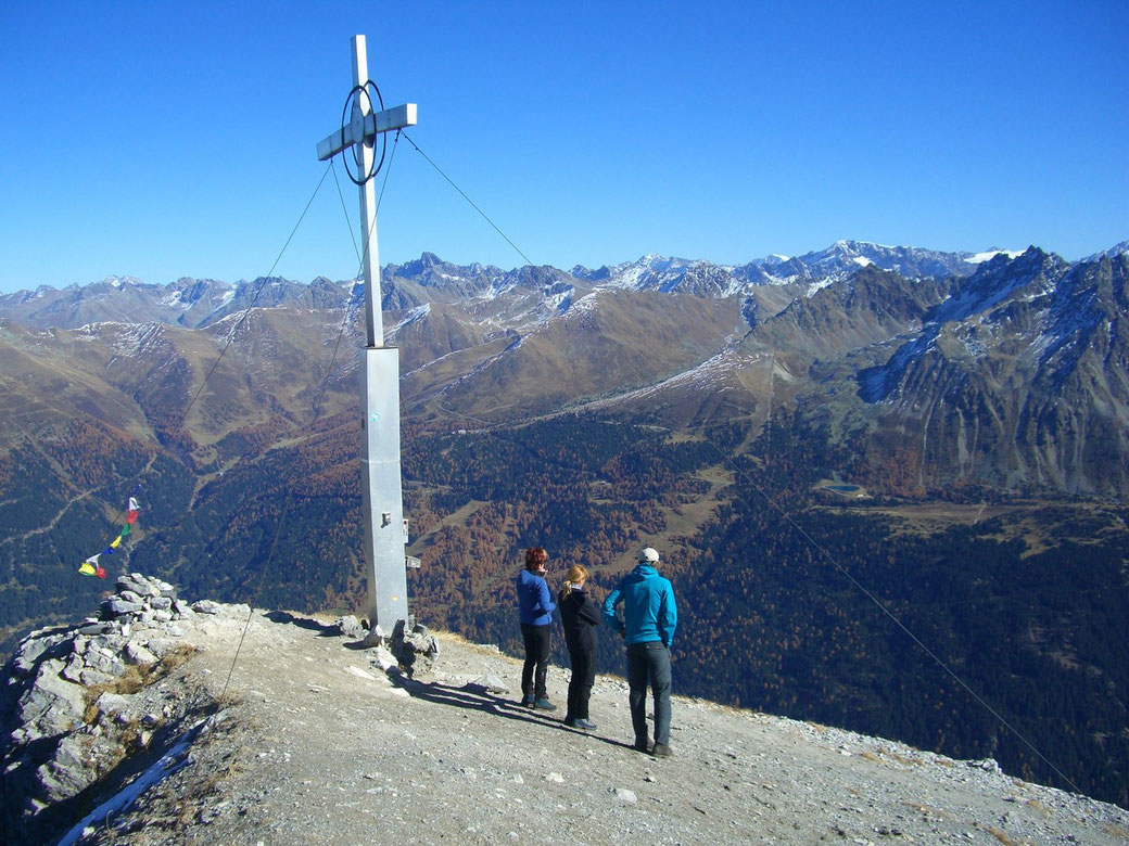 Piz Lad am Reschenpass im Vinschgau in Reschen am See: Blick Richtung Zugspitze in Deutschland