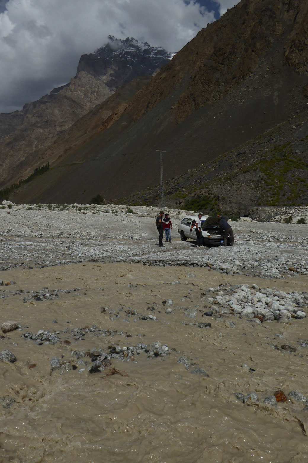 Break down in the flood