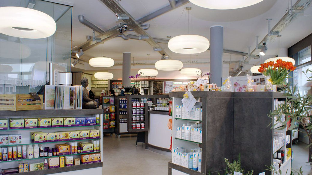 Kastanien Apotheke Verkaufsraum genannt Offizin