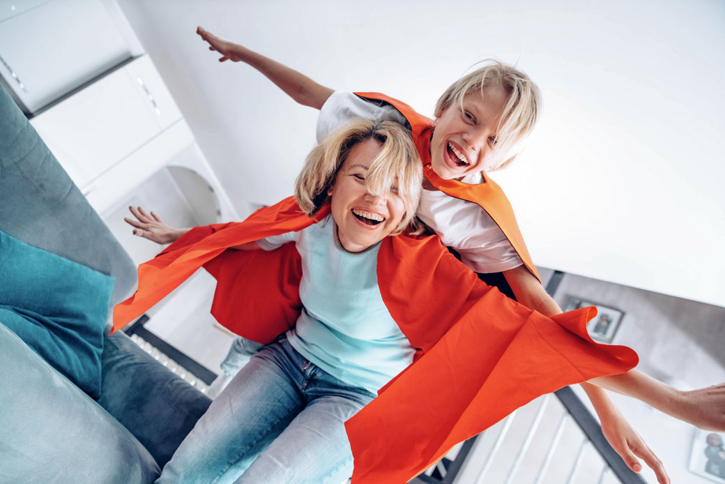 BE STRONG: Selbstverteidigung und Fitness für Frauen und Kinder. Selbstverteidigungskurs für Frauen in Zürich Oerlikon. Selbstverteidigungskurse für Frauen und Kinder in Zürich Oerlikon