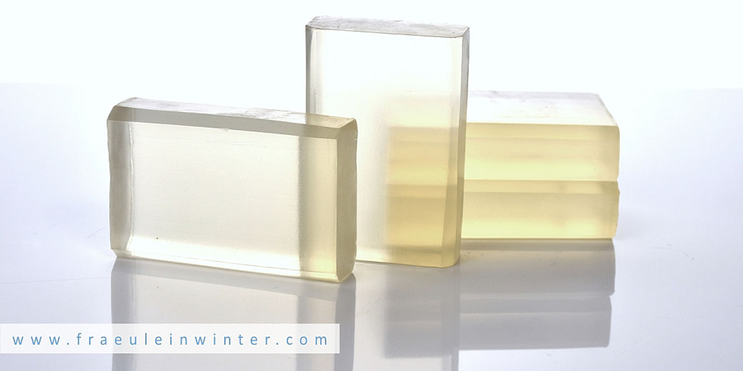 Selbstgemachte Transparentseife | Clear soap from scratch by Fräulein Winter