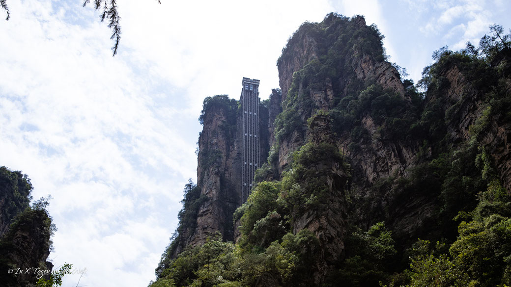 Zhangjiajie National Forest Park Avatar Berge in China