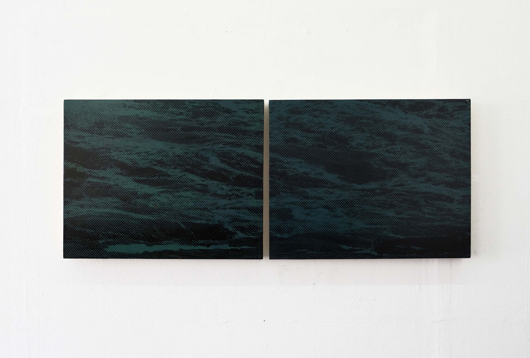 Halftone #2 | 2022 | 40 x 50 cm (x 2 pieces) | urushi on wooden panel