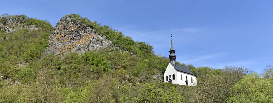 Hochzeitsfotograf, Kapelle Pützfeld, Ahr, Altenahr, Ahrbrück, Brück, Eifel, Lind, Nürburgring, 2016, 2017, 2018, Hochzeit, Heiraten, Hochzeitsfotografie, Standesamt, Frühling, Tal