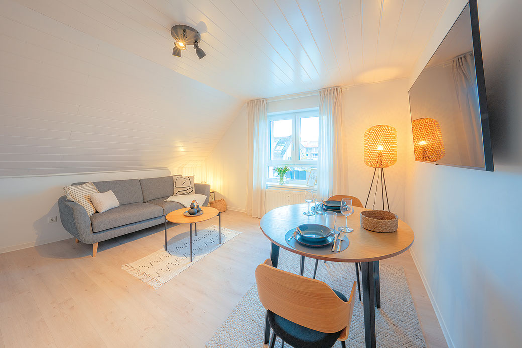 MEERPAUSE Apartment - Nordlicht - Wohnbereich
