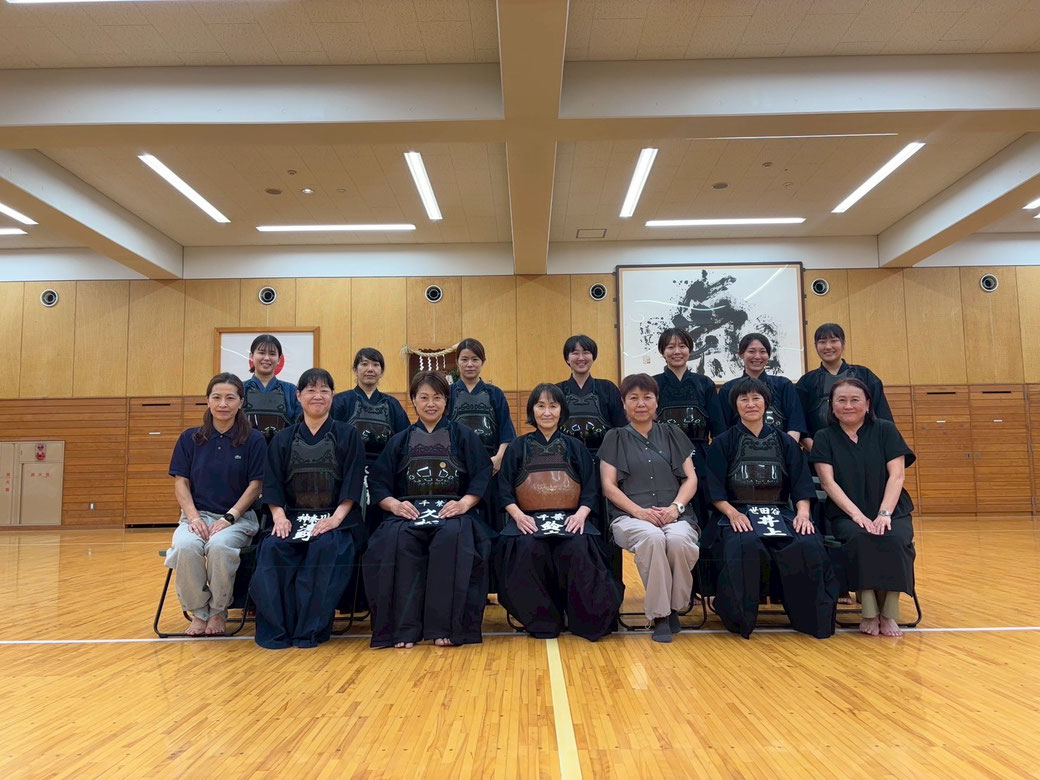 東京都支部女子会集合写真